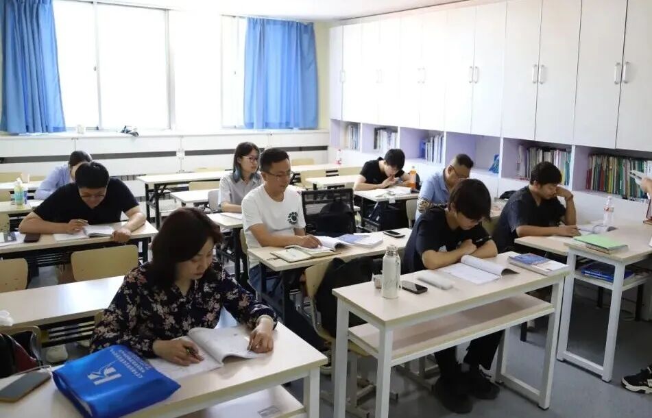 ������ѵ