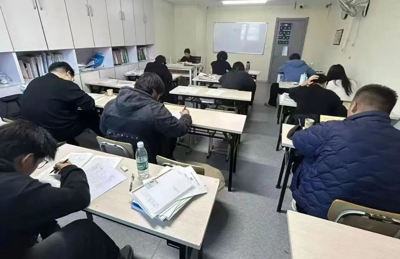 ������ѵ