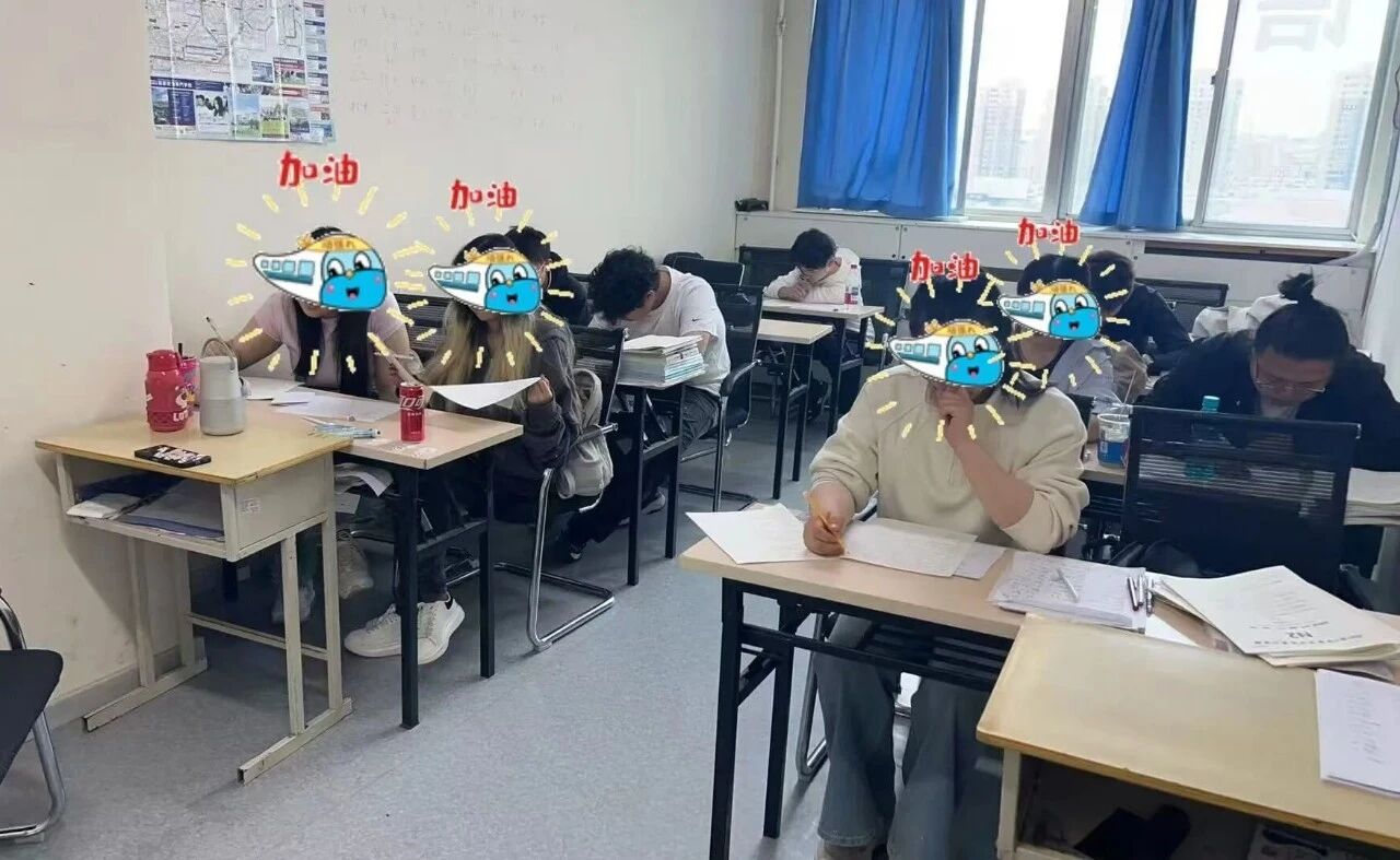 ������ѵ